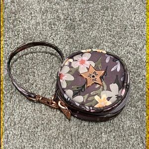 Jujube pacific holder in Sakura dusk